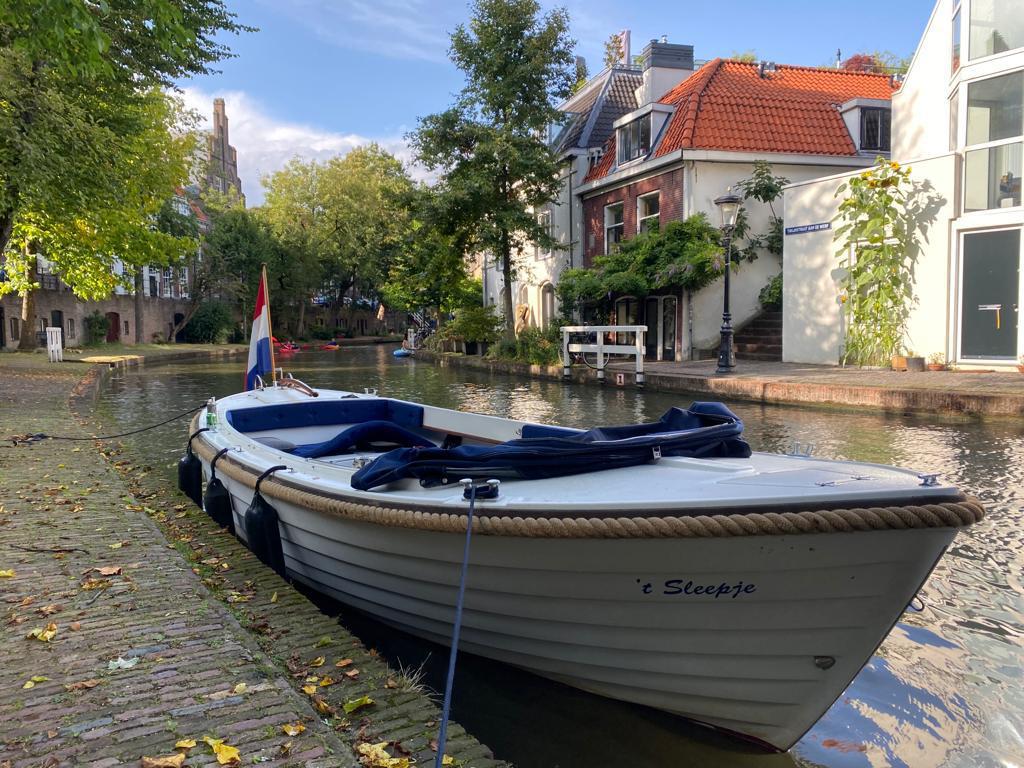 Sloep – 8 personen – nieuwe buiskap – ligplaats Loosdrecht, Watersport en Boten, Sloepen, Ophalen, Gebruikt, Tot 10 pk, 6 meter of meer