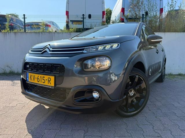 Citroen C3 1.2 PureTech Shine/NAVI/CAR PLAY/PRIVACY GLASS/PD, Parkeersensor, 1199 cc, 82 pk, 450 kg