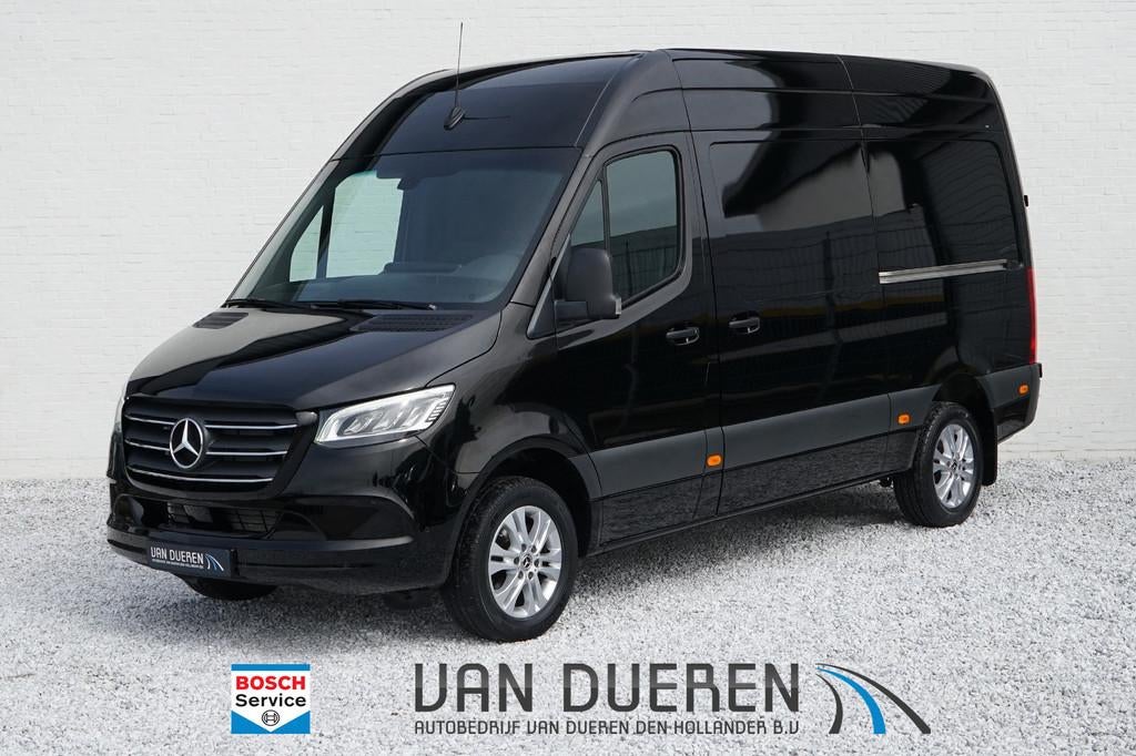 Mercedes-Benz Sprinter 317 1.9 CDI L2H2 RWD 360 Camera, Dub., Gebruikt, 4 cilinders, Lederen bekleding, Zwart