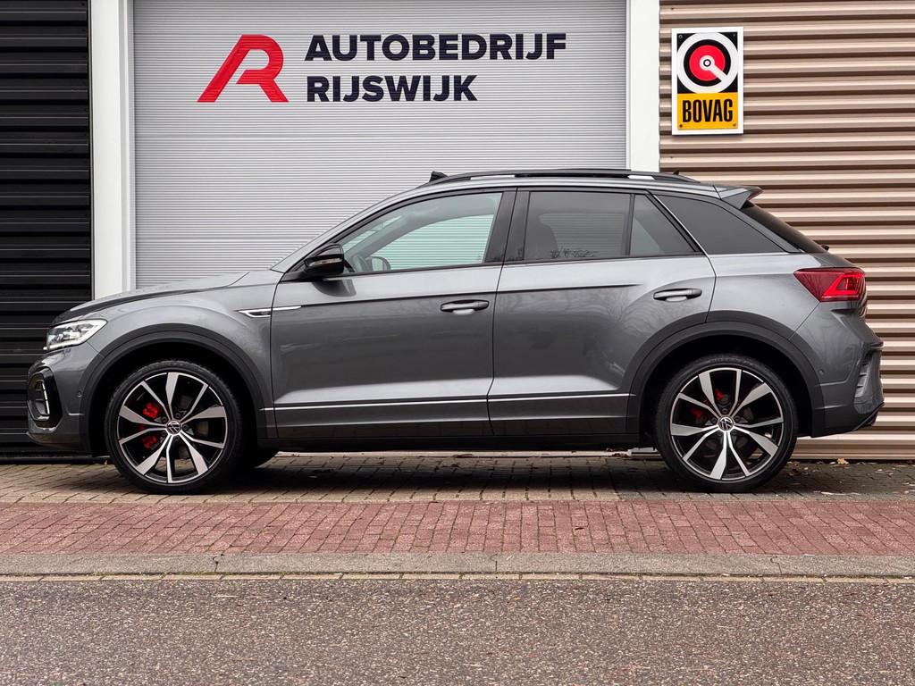 Volkswagen T-Roc 1.5 TSI R-Line Pano/IQ.Light/Keyless/Camera, 12 maanden, 1258 kg, 4 cilinders, Alcantara