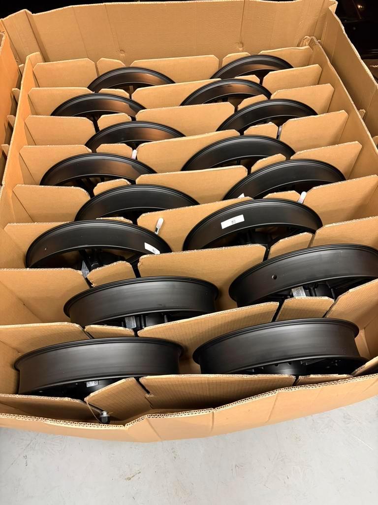 Partij ouxi wielen / motoren / groothandel nieuw, Ophalen of Verzenden, Ouxi, Ouxi, Ouxi