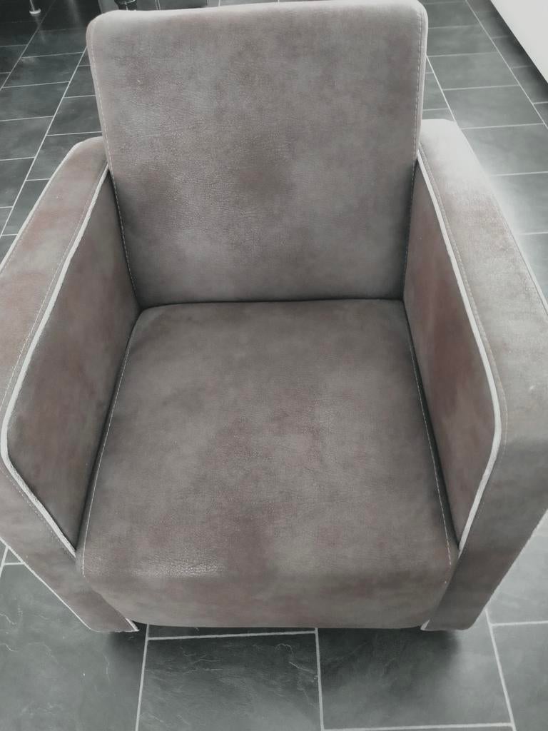 Fauteuil  van stoffen bekleding bruin.Huisdier/rookvrij., Huis en Inrichting, Ophalen