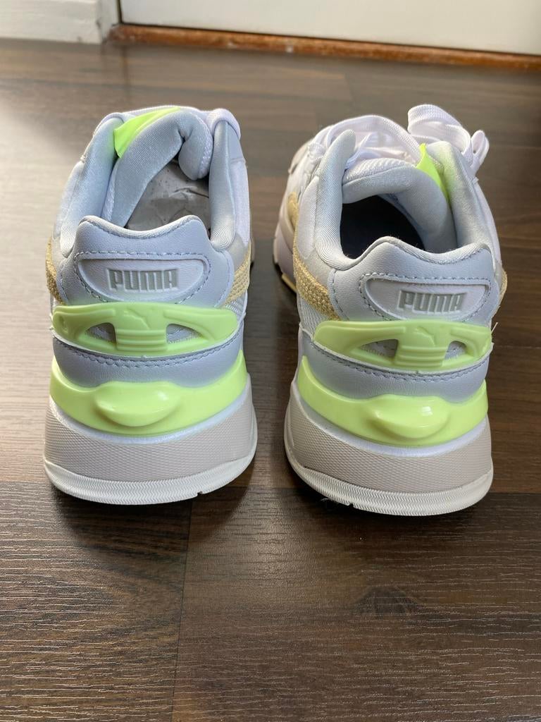 Sneakers Puma Mirage Sport Loom Tonal mt 36 nieuw in doos, Wit, Nieuw, Ophalen of Verzenden, Sneakers of Gympen