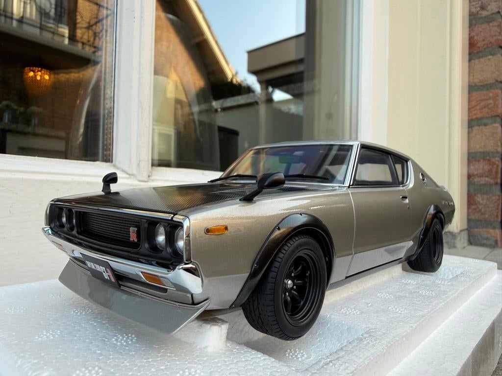 1:18 Nissan Skyline 2000 GT-R KPGC110 zilver Autoart 77477, Auto, Autoart, Nieuw, Ophalen of Verzenden