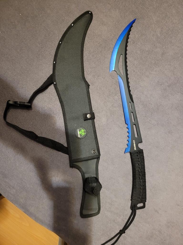 Z hunter zwaard, Ophalen, Zo goed als nieuw