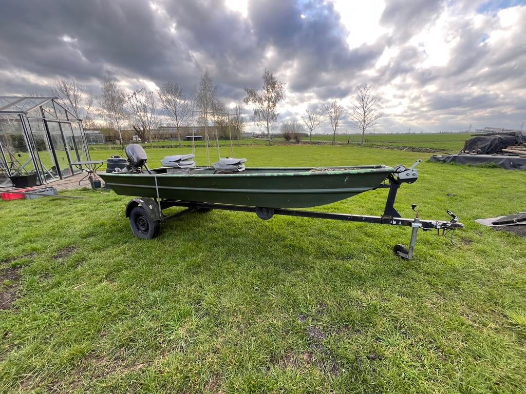 Aluminium boot met 5 pk buitenboordmotor, Ophalen, Zo goed als nieuw, Minder dan 6 meter, Overige typen
