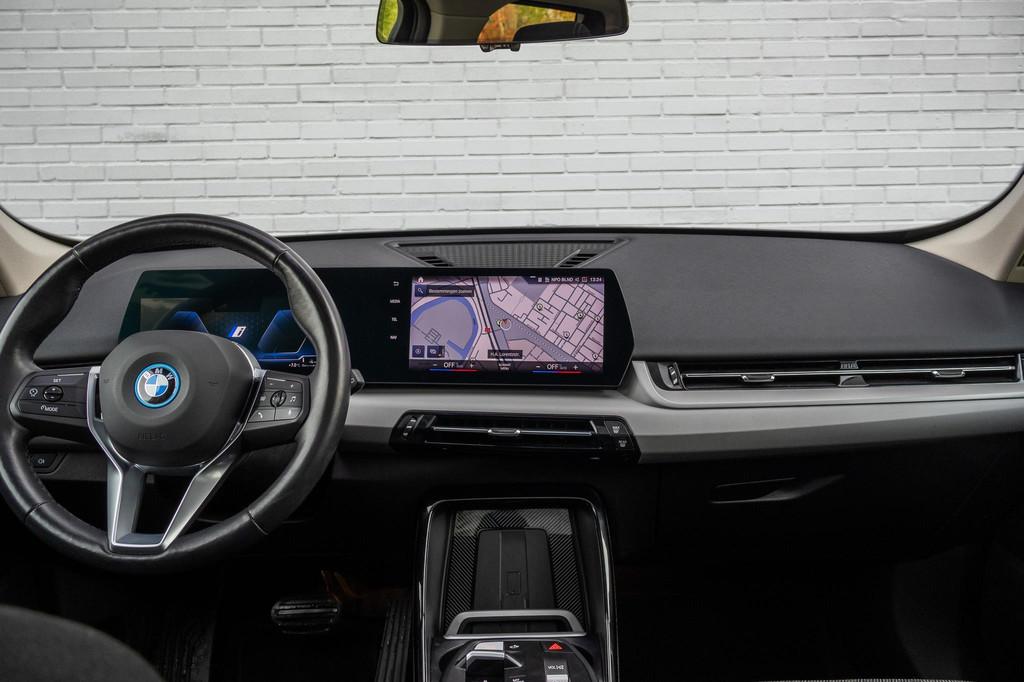 BMW X1 xDrive25e Pano|18"|Sportstoelen|Ele.klep|LED|Camera|N, Stof, Gebruikt, Euro 6, Hybride Elektrisch/Benzine