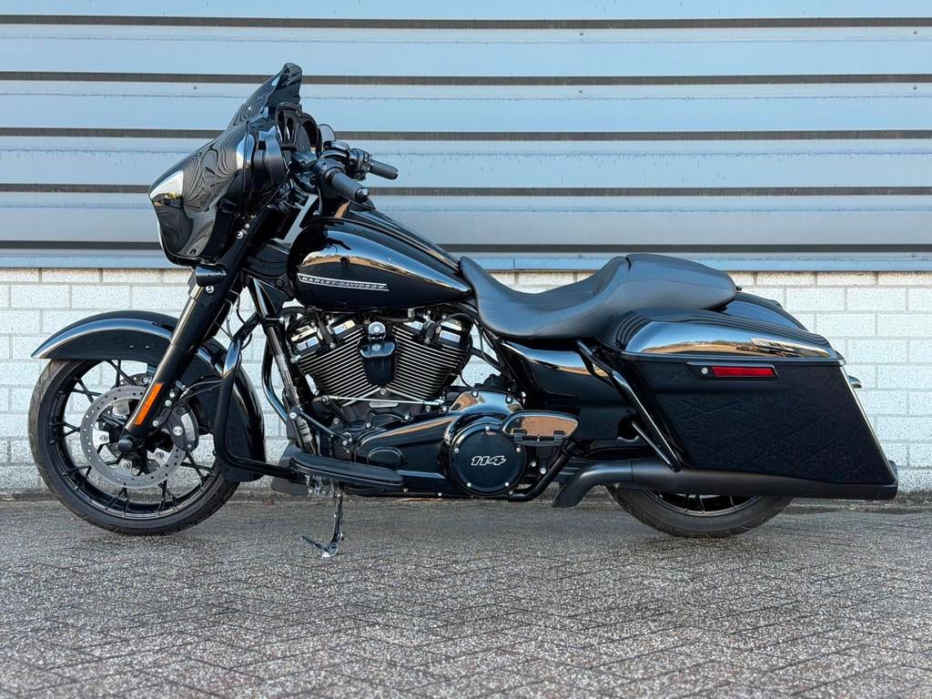 Harley Davidson FLHXS Street Glide Special 114 CarPlay BJ 20 - foto 3