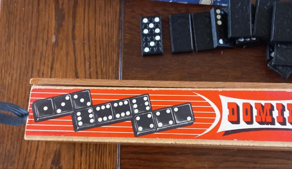 Vintage dominospel  dubbel 9, Antiek en Kunst, Ophalen of Verzenden