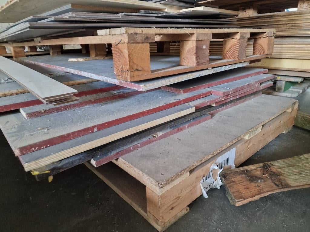 Betonplex, Ophalen, Zo goed als nieuw