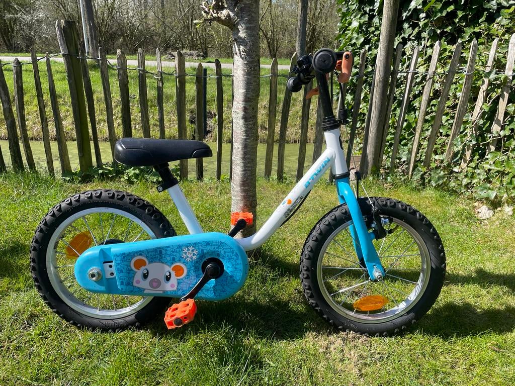BTwin 14 inch kinderfiets, Ophalen, Zo goed als nieuw, Minder dan 16 inch, Zijwieltjes