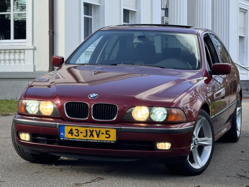BMW 5 Serie 528i SCHUIFDAK, MOOISTE VAN NL ! (bj 1996), Auto's, Oldtimers, Achterwielaandrijving, 194 pk, 10 km/l, Bedrijf