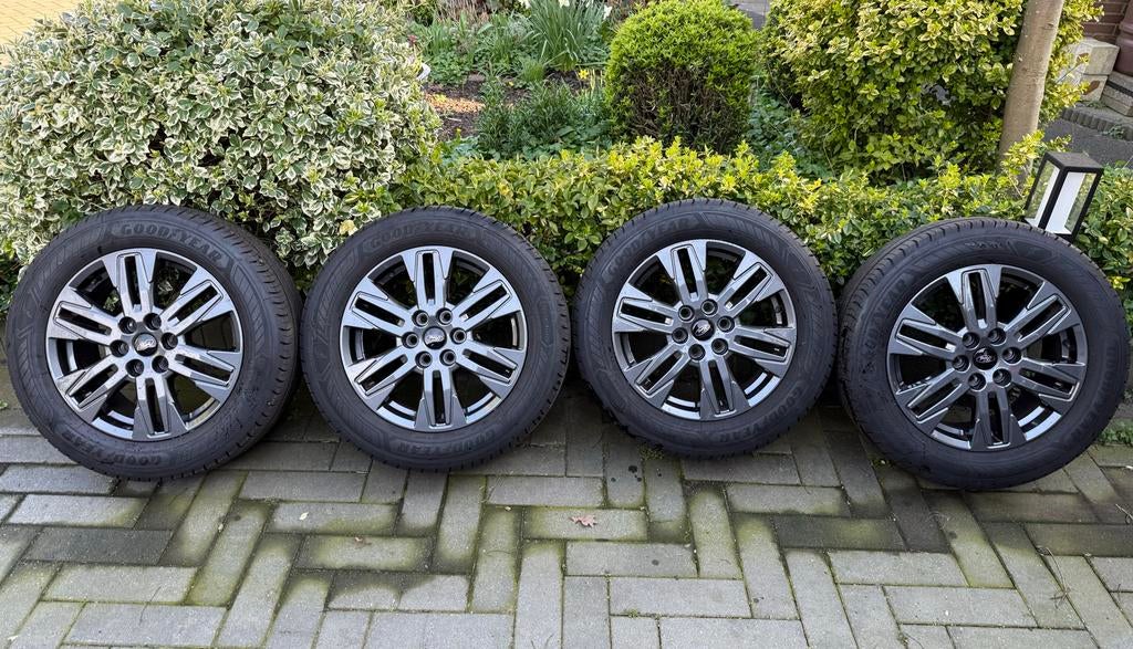 4x Ford Transit Custom Velg met Goodyear Band (NIEUW), Auto-onderdelen, Banden en Velgen, Ophalen, Banden en Velgen, Nieuw, 17 inch