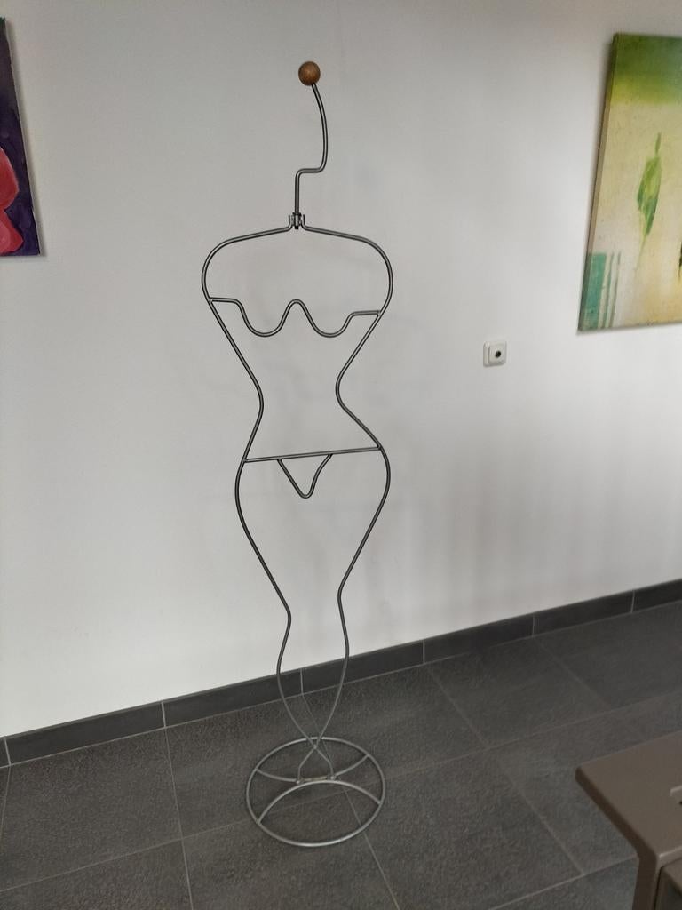 Vintage jurkenrek / paspop van IKEA, model Dressgirl, Ophalen