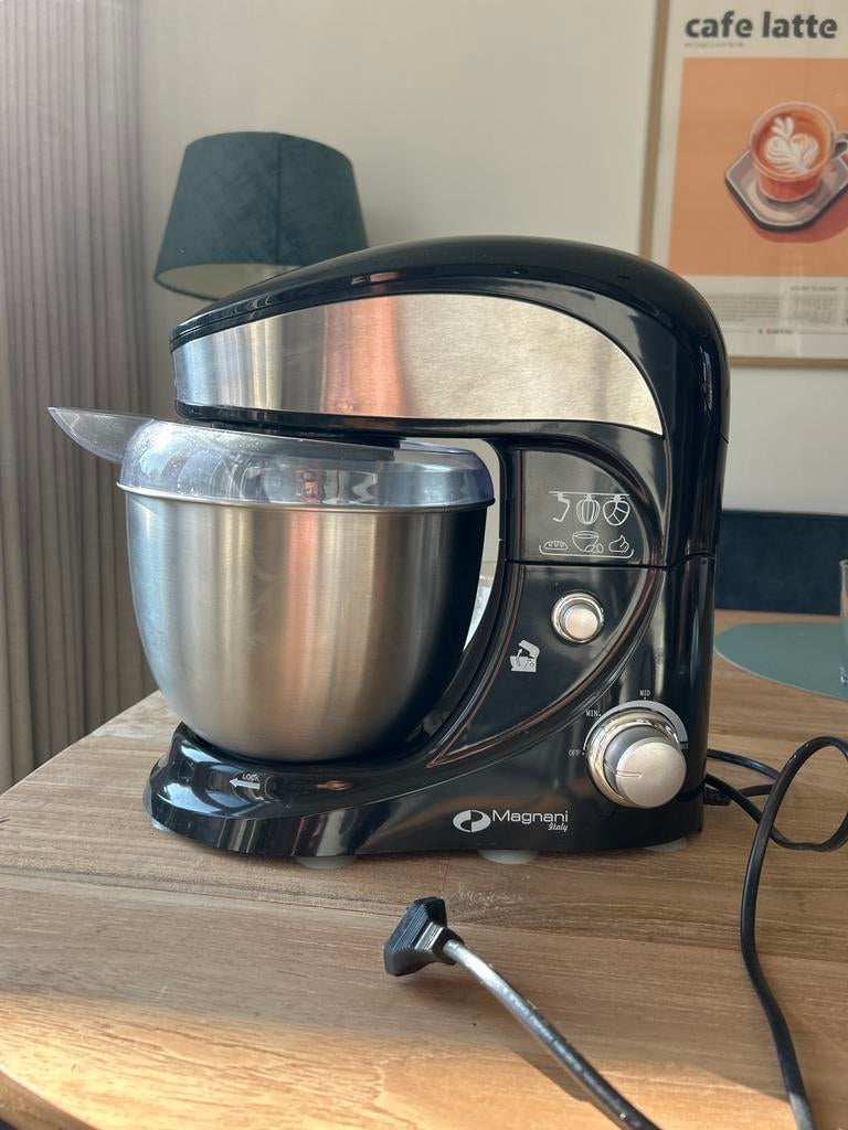 Magnani Italy keukenmachine, 4 liter of meer, Ophalen, Gebruikt, 3 snelheden of meer