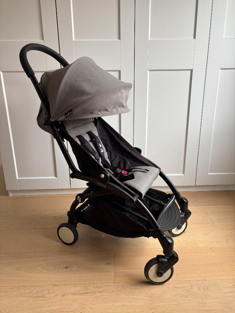 Babyzen Yoyo buggy grijs, Kinderen en Baby's, Buggy's, Ophalen, Gebruikt, Overige merken, Verstelbare rugleuning