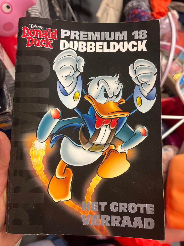 Donald Duck Premium Dubbelduck 18: Het Grote Verraad, Eén stripboek, Ophalen of Verzenden, Gelezen