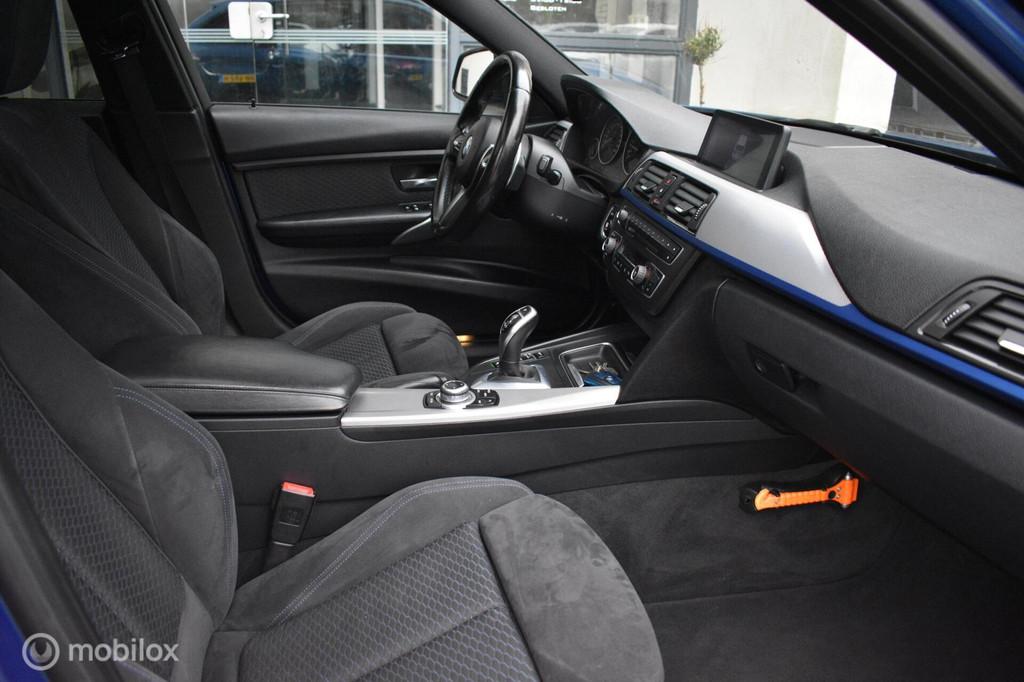 BMW 3-serie Touring 328i AUT. High Executive M-Sport|Panodak, Auto's, Automaat, Lichtsensor, 4 cilinders, Blauw