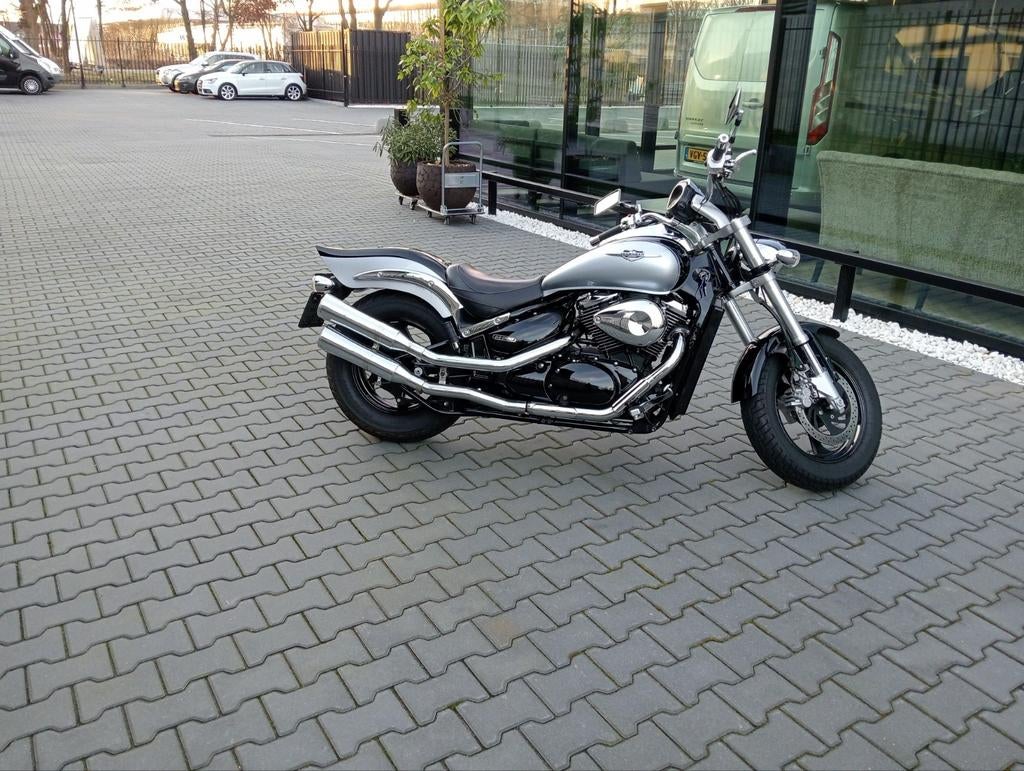 In super staat M 800 Suzuki intruder., Motoren, Motoren | Suzuki, 2 cilinders, Chopper, Particulier, Meer dan 35 kW