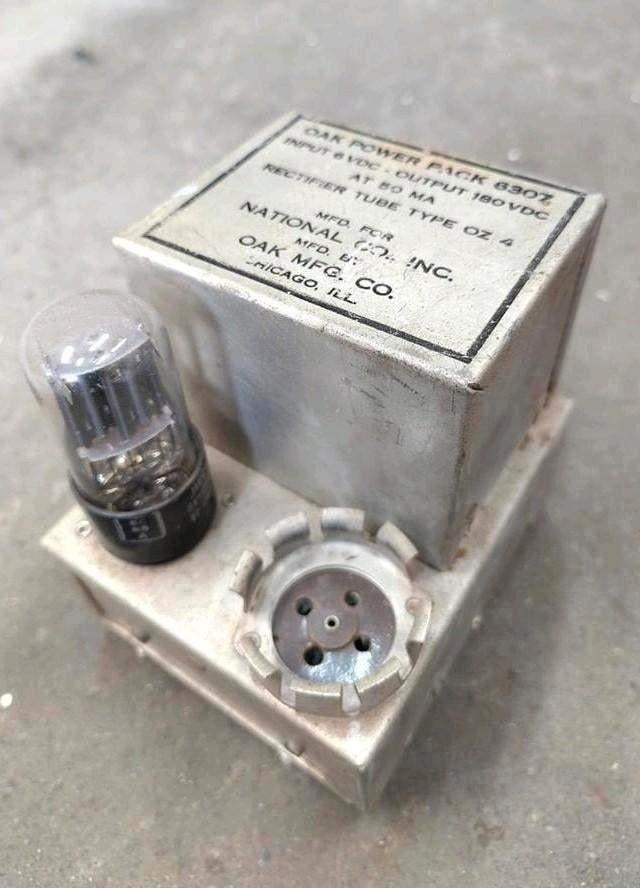 Voeding Power pack national radio ww2 HRO, Verzamelen, Militaria | Tweede Wereldoorlog, Ophalen of Verzenden, Landmacht, Amerika