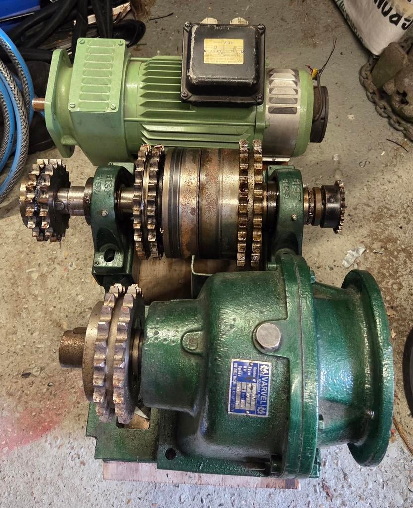 Elektrisch stuurwerk 24 volt, Watersport en Boten, Bootonderdelen, Ophalen, Motor en Techniek, Zeilboot of Motorboot