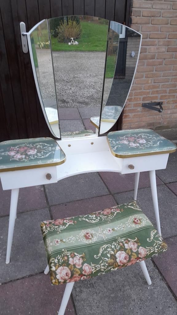 Kaptafel voor kinderen uit de jaren ' 60 .met bankje ., Ophalen, 50 tot 100 cm, Minder dan 100 cm