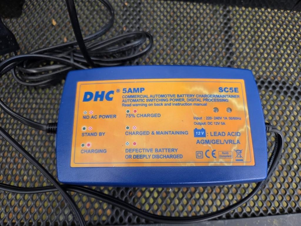 Accu lader DHC, Caravans en Kamperen, Caravan accessoires, Nieuw, Ophalen