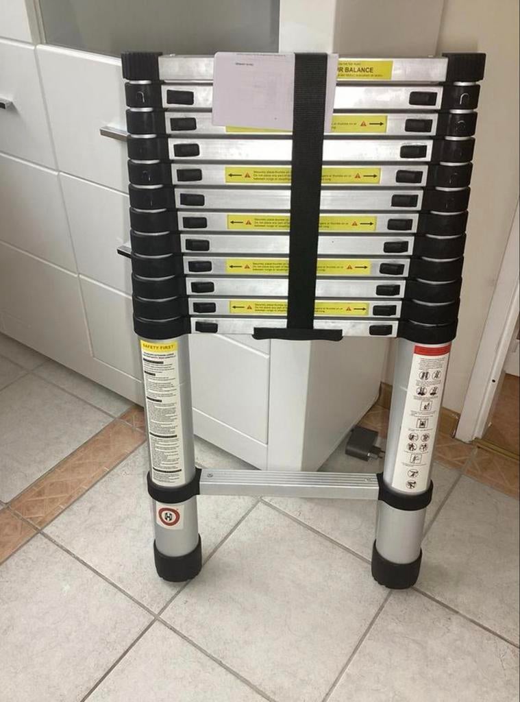 Telescoop ladder 3,8m. Telescopische ladder. Telescoopladder, Doe-het-zelf en Verbouw, Ladders en Trappen, Gebruikt, Ophalen of Verzenden