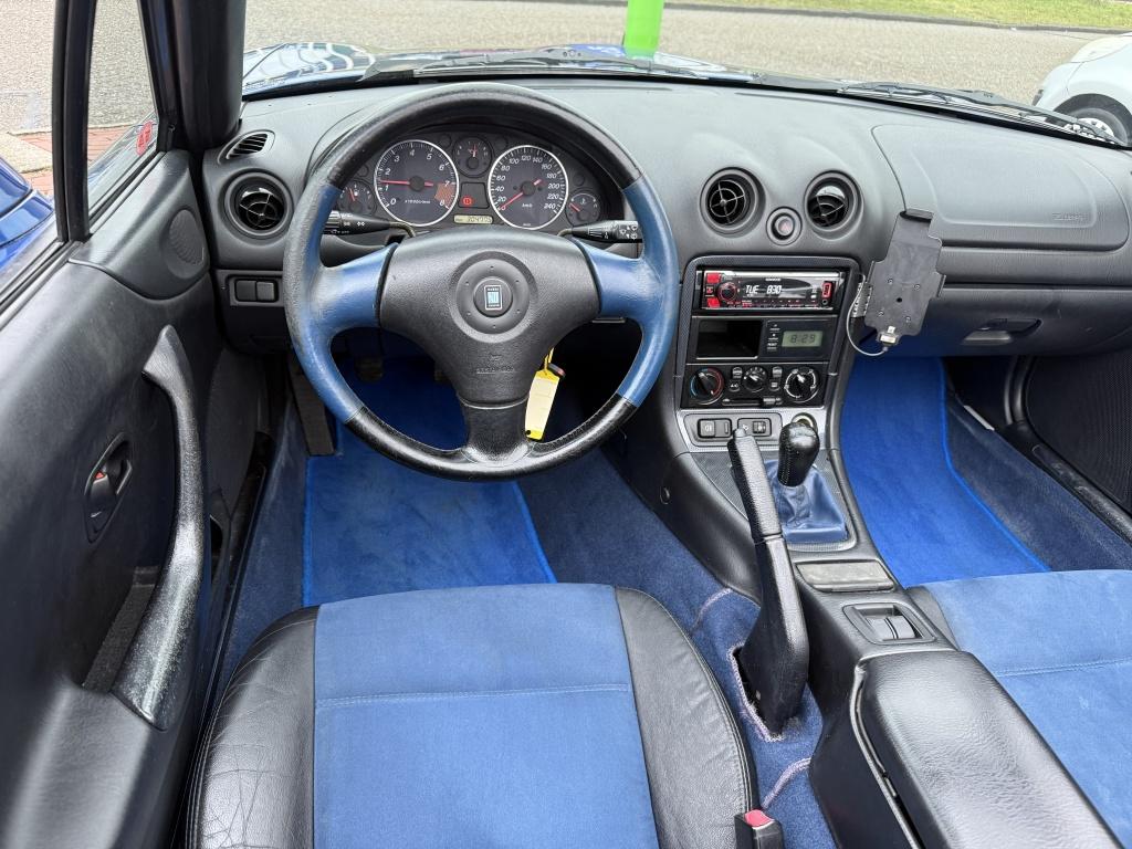 Mazda MX-5 1.8i | €250,- KORTING PAASACTIE | 10th Annivers, Cabriolet, 11 km/l, Bedrijf, 2 stoelen