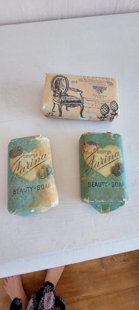 Hele oude zeepjes merk farina, Antiek en Kunst, Ophalen of Verzenden