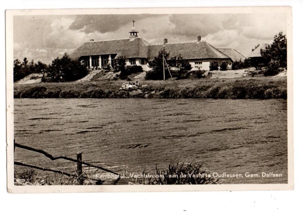 Oudleusen. Kamphotel "Vechtstroom". (1958), Ophalen of Verzenden, 1940 tot 1960, Gelopen, Overijssel