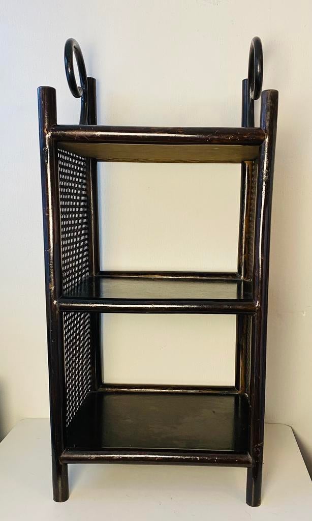 Manou / rotan jaren 80 nachtkastje / kleine kast, Gebruikt, Minder dan 45 cm, Onbekend, Ophalen of Verzenden