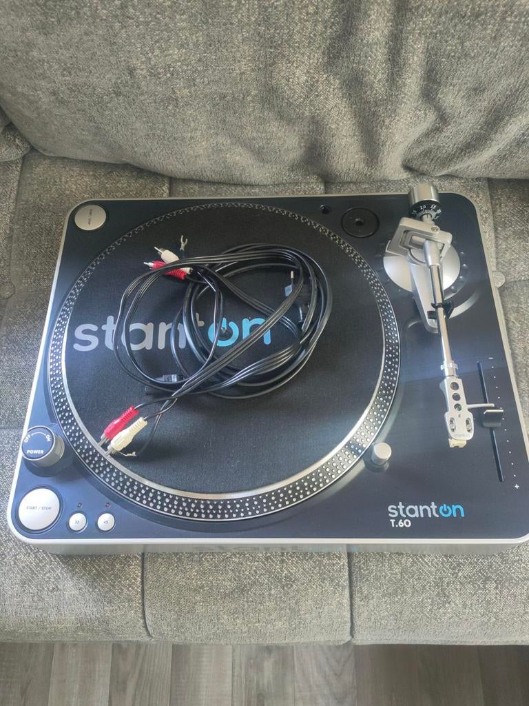 Stanton T60 , belt drive ., Muziek en Instrumenten, Dj-sets en Draaitafels, Ophalen, Overige merken