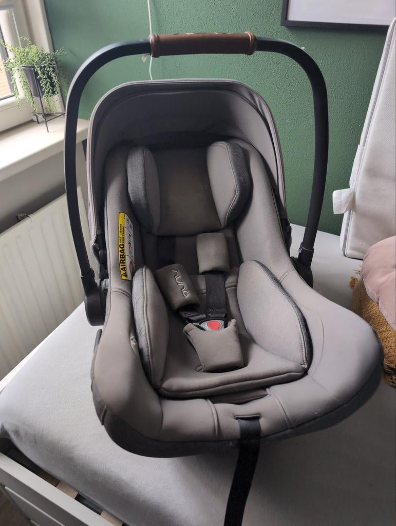 Nuna Pipa next met nuna  base i-size (360) (Isofix), Gebruikt, Isofix, 0 t/m 13 kg, Ophalen