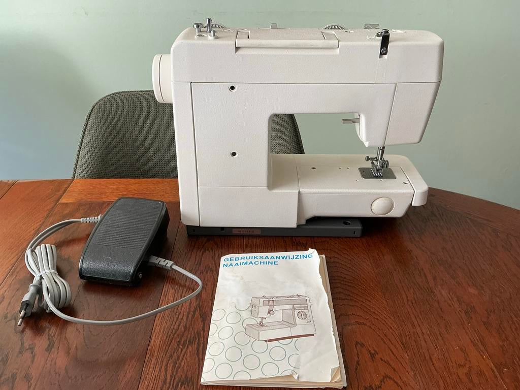 Brother Naaimachine - Betrouwbaar en Gebruiksvriendelijk, Ophalen, Zo goed als nieuw, Naaimachine, Brother