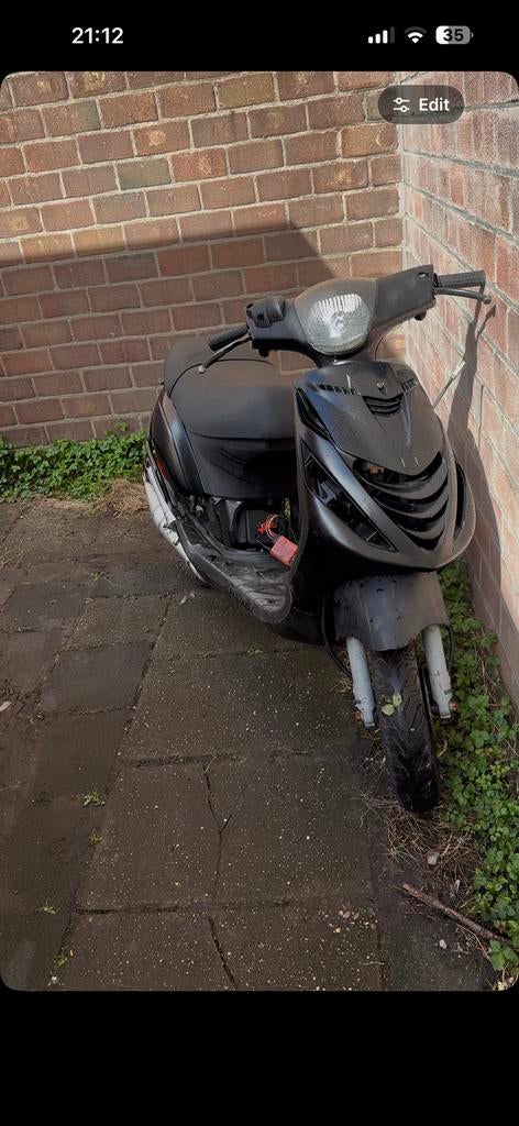 Piaggio zip 70 cc zonder 123 HOOGTEPEILING!!!, Fietsen en Brommers, Scooters | Piaggio, Ophalen, Zo goed als nieuw, Tweetakt, Zip