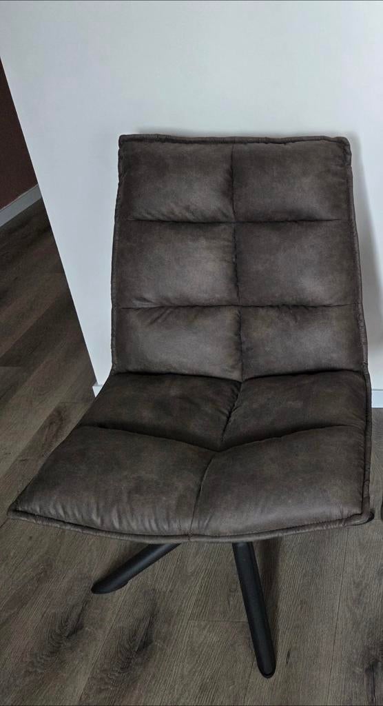 Mooie draaifauteuil z.g.an, Huis en Inrichting, Ophalen, 75 tot 100 cm, Stof, 50 tot 75 cm