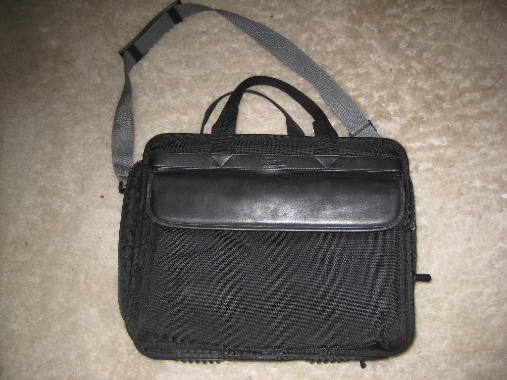 Aktetas voor laptop - en drinkbekerruimte, Ophalen of Verzenden, Zo goed als nieuw, Aktetas