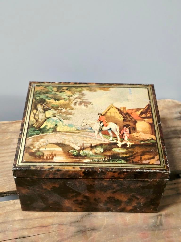 9930: Vintage Biscuit Tin, Verzamelen, Blikken, Ophalen of Verzenden, Gebruikt, Koek(jes), Overige merken