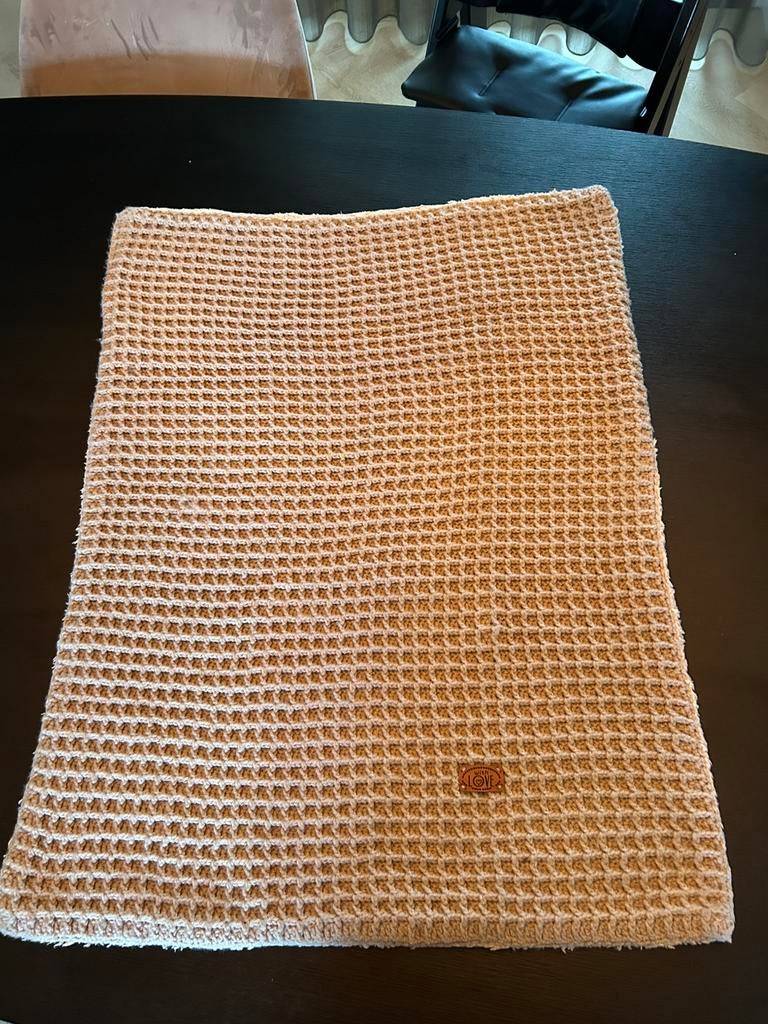 Dikke gebreide baby deken, Ophalen of Verzenden, Zo goed als nieuw, 85 tot 100 cm, Deken