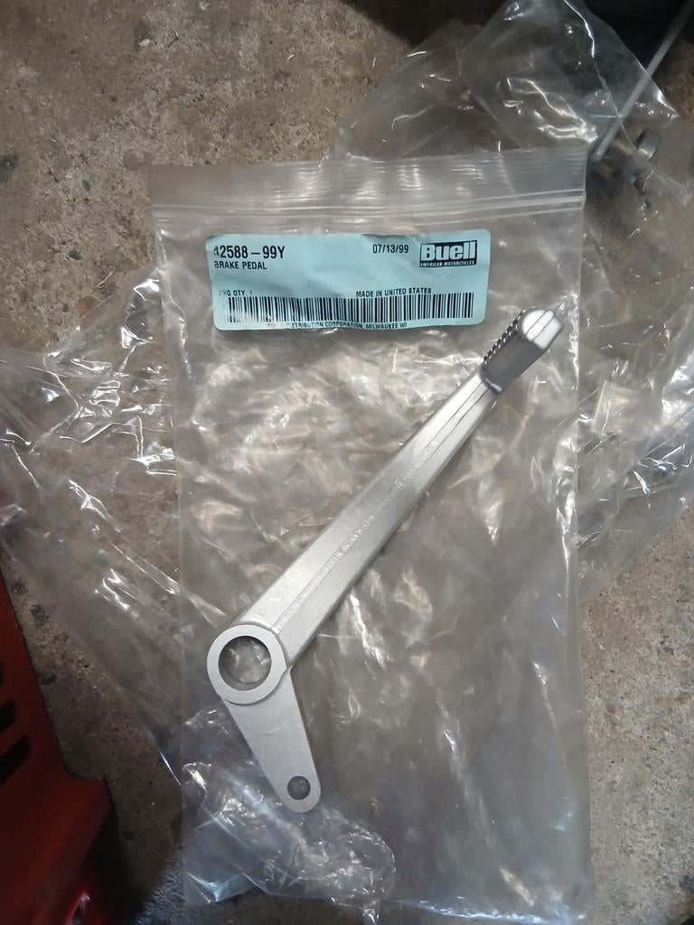 Buell rempedaal, Ophalen of Verzenden