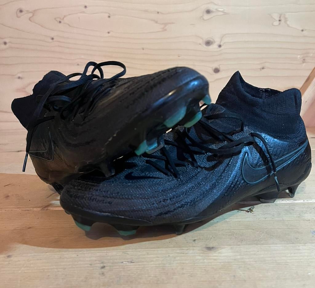Nike Phantom Luna Elite maat 43, Sport en Fitness, Voetbal, Gebruikt, Schoenen, Maat M, Ophalen of Verzenden