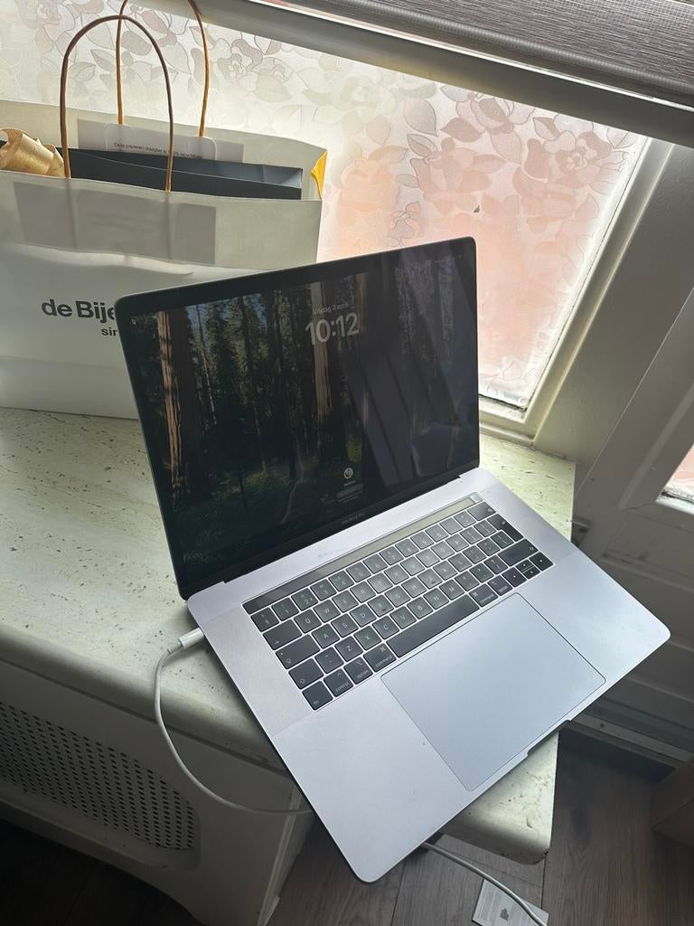 MacBook Pro 15-inch Retina uit 2018/i7/16GB /Touch Bar/ID, Computers en Software, Apple Macbooks, MacBook Pro, 2 tot 3 Ghz, 15 inch
