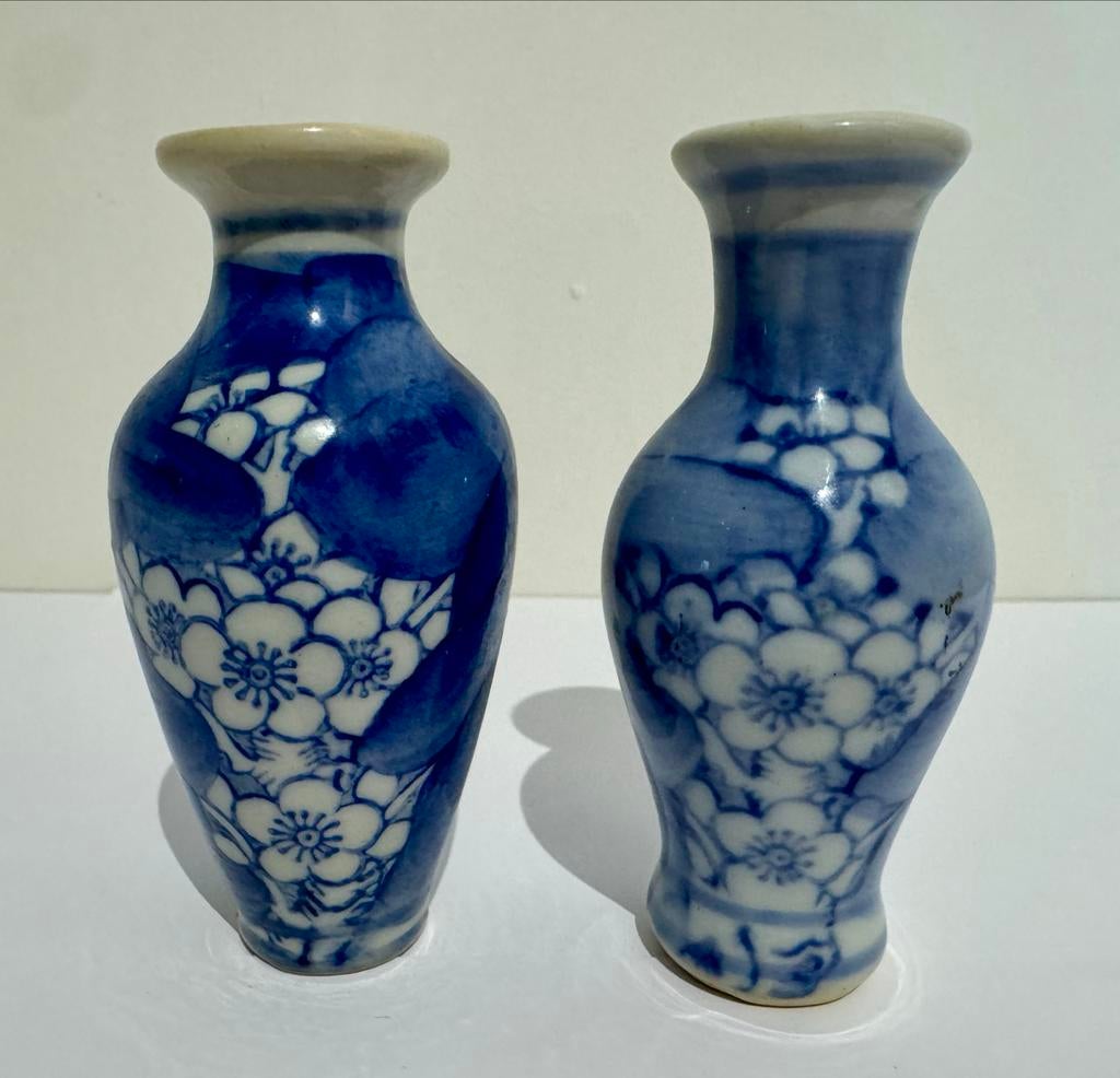 Blauw wit mini vaasjes set 2 stuks Chinese stijl porselein, Antiek en Kunst, Ophalen of Verzenden