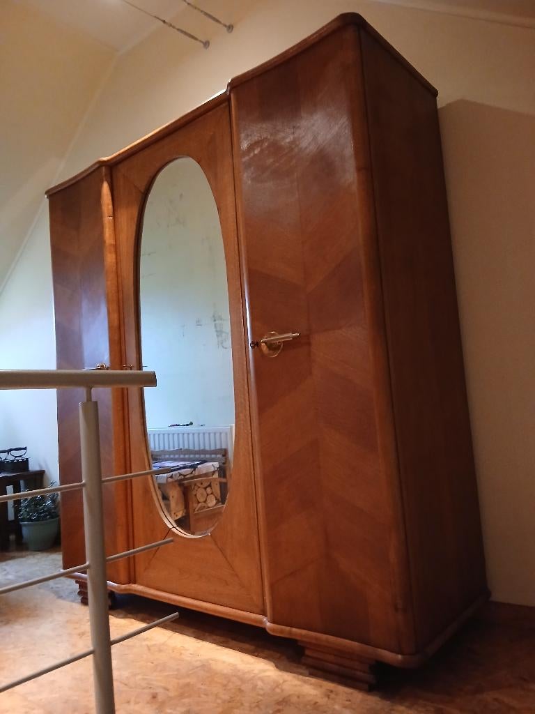 antieke houten spiegelkast en bed, Ophalen