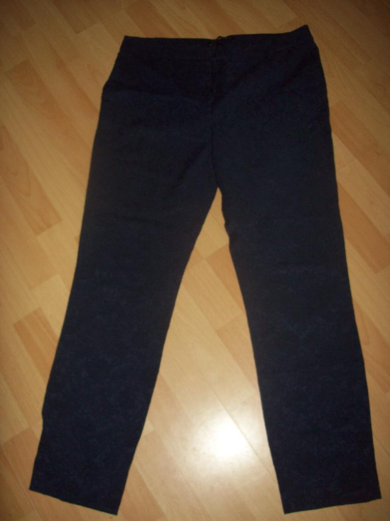 Prachtige blauwe design broek van Expresso maat 44, Kleding | Dames, Broeken en Pantalons, Maat 42/44 (L), Zo goed als nieuw, Lang