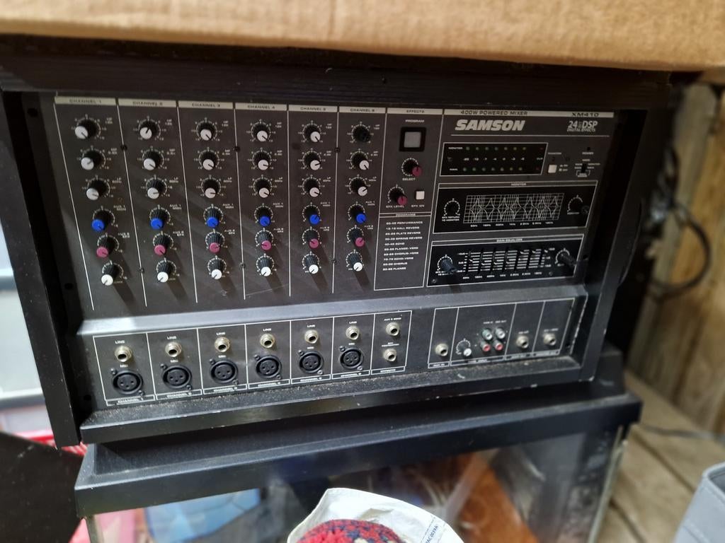 Versterkers en mengpanelen voor muziekinstrumenten, Muziek en Instrumenten, Mengpanelen, Ophalen of Verzenden, Gebruikt, 20 kanalen of meer