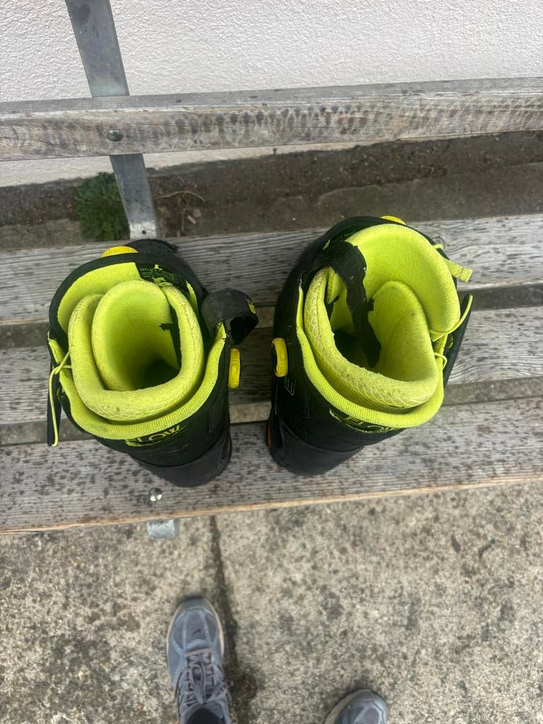 Snowboard schoenen maat 43 - Flow, Ophalen, Gebruikt, Schoenen