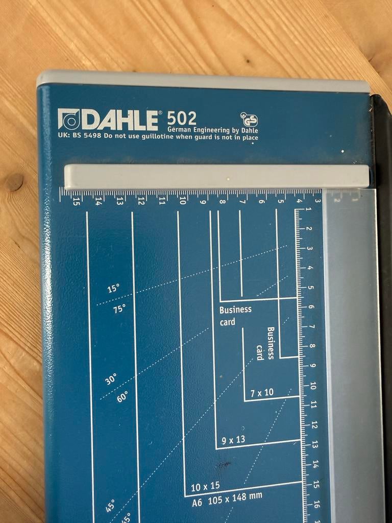 Snijmachine A4, Ophalen, Gebruikt