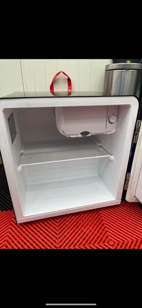 Mini koelkast met vriesvak, Witgoed en Apparatuur, Koelkasten en IJskasten, Ophalen, Minder dan 85 cm, Met vriesvak, Minder dan 75 liter